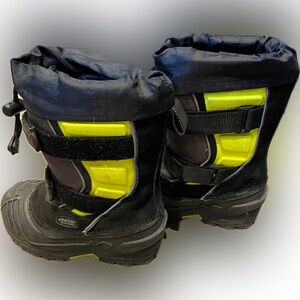 Baffin Young Eiger boots rated for -35C weather